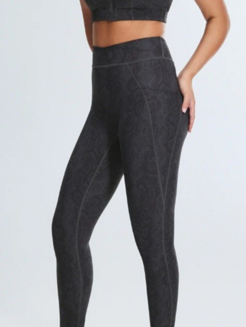 Savage X Fenty High-Waist Black Snake Patterned Leggings And Sports Bra